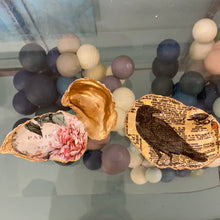 Load image into Gallery viewer, Oyster Jewelry Dishes